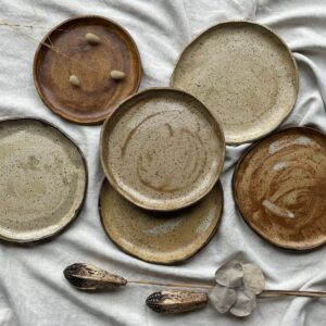 Ceramic bronze plate set